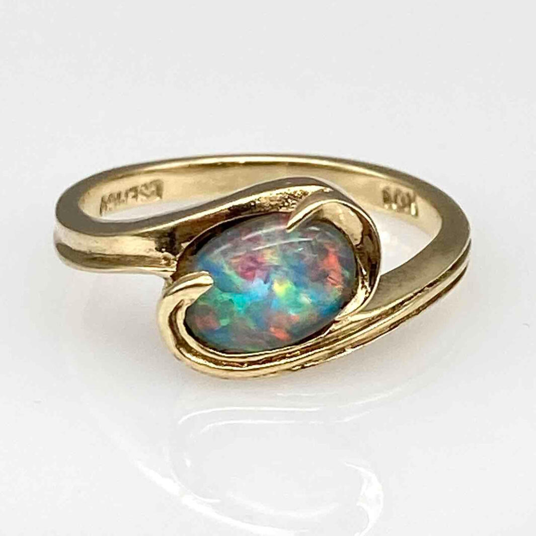 10K Yellow Gold Opal Ring